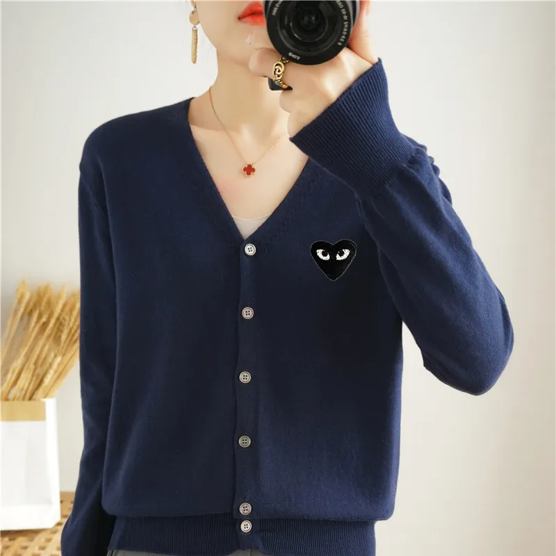 

(With eyes) Spring and Autumn Women's Cardigan Fashion Sweater Cardigan Long Sleeve Sweater Love Embroidered Sweater Cardigan