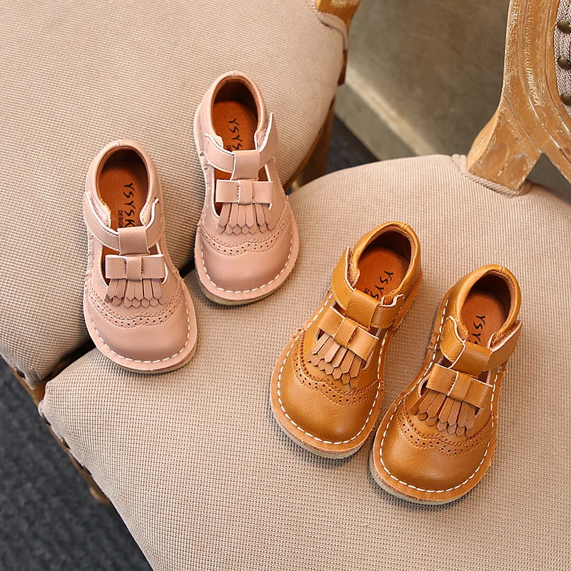 Весенняя детская обувь с кисточками Брендовая перфорацией типа броги Черная