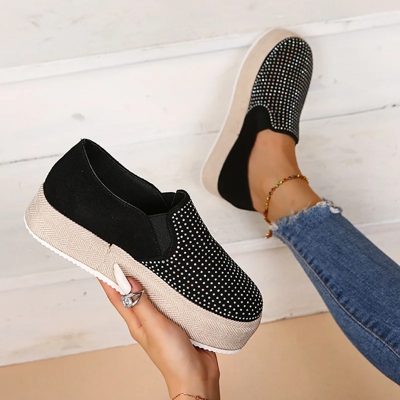 

2022 Autumn Sneaker Women Flat Shoes Platform Cotton Loafers Elastic Shallow Casual Ladies Sneakers Soft Vulcanized Shoes Female