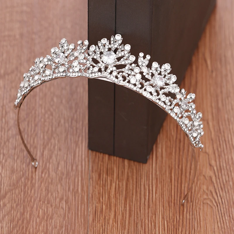

Luxury Rhinestone Crystal Tiara Wedding Crown Bridal Hair Accessories Silver Color Diadem Princess Bridal Crown Headpiece
