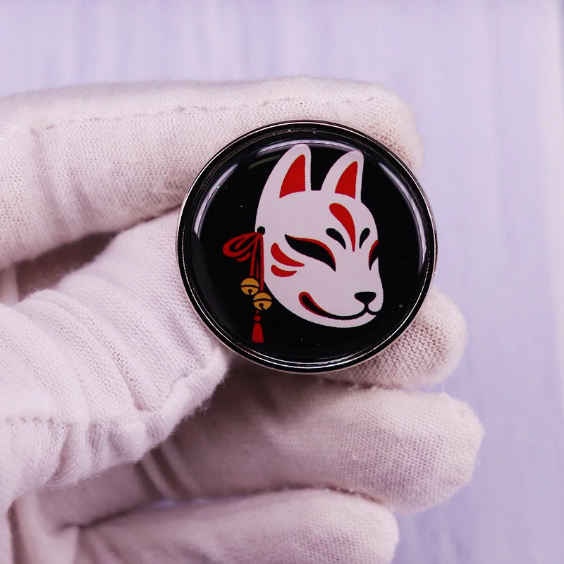 Маска кицунэ с колокольчиками булавка в виде японской лисы блестящий значок