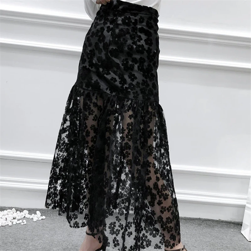 Женская длинная юбка средней длины черная сетчатая с высокой талией