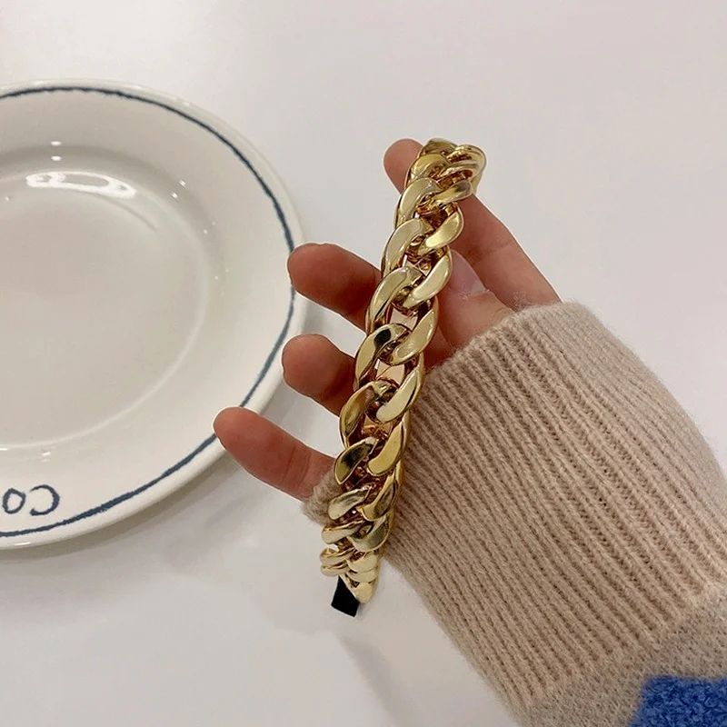 

Metal chain headband female spring niche design sense temperament all-match outer starting hairhoop Korean hair accessories