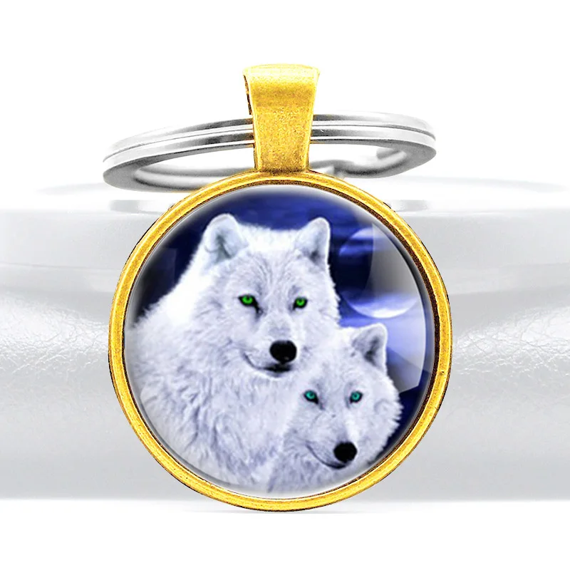 

Classic Mysterious White Wolf Glass Cabochon Metal Pendant Key Chain Fashion Men Women Key Ring Accessories Keychains Gifts