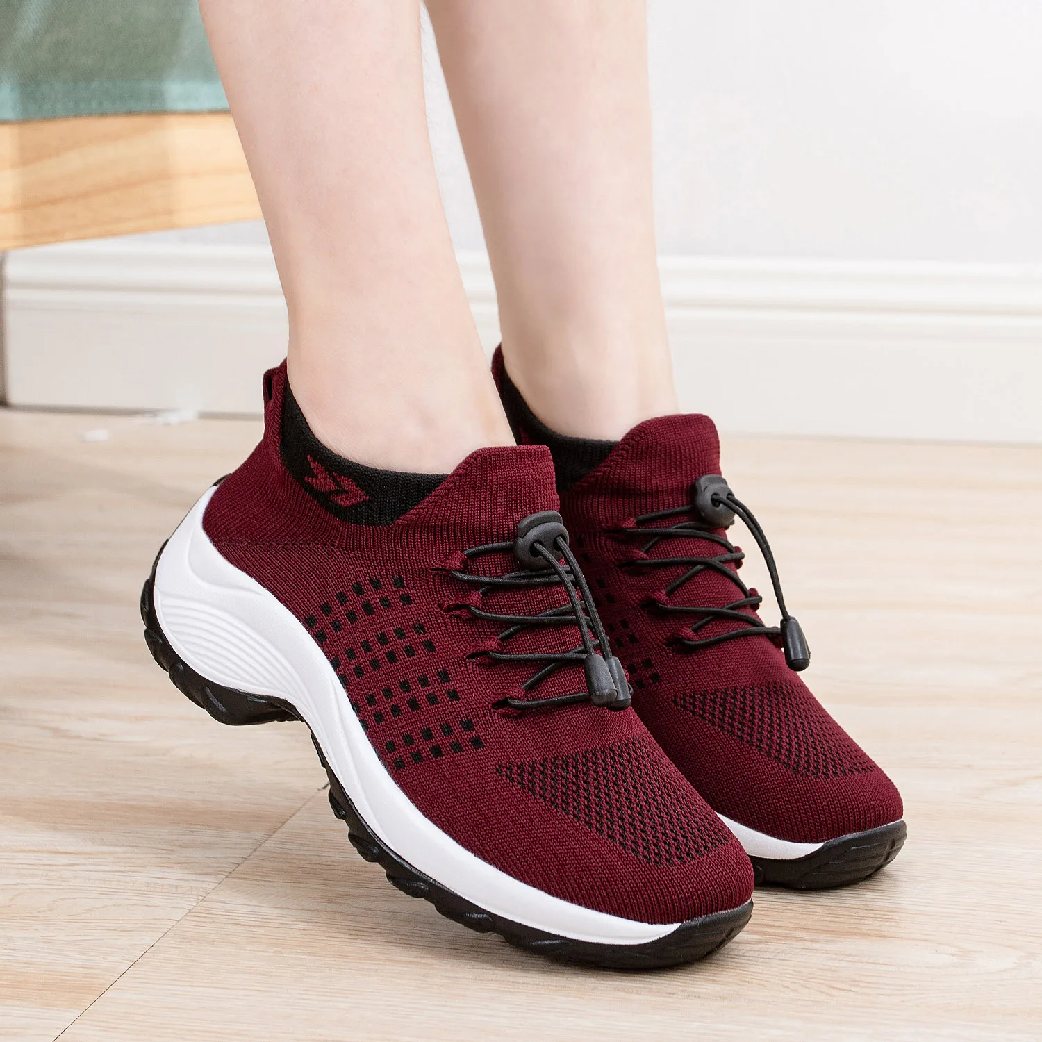 

Woman Vulcanize Shoes Sport Women's Slip-on Sneakers Womens 2021 D Sock Trainers Tenis Feminino Plus Size Famous Brand Running