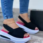 Женские летние пляжные сандалии на высоком каблуке, новые женские туфли большого размера с закрытым носком на плоской подошве, тапочки, босоножки, 2021