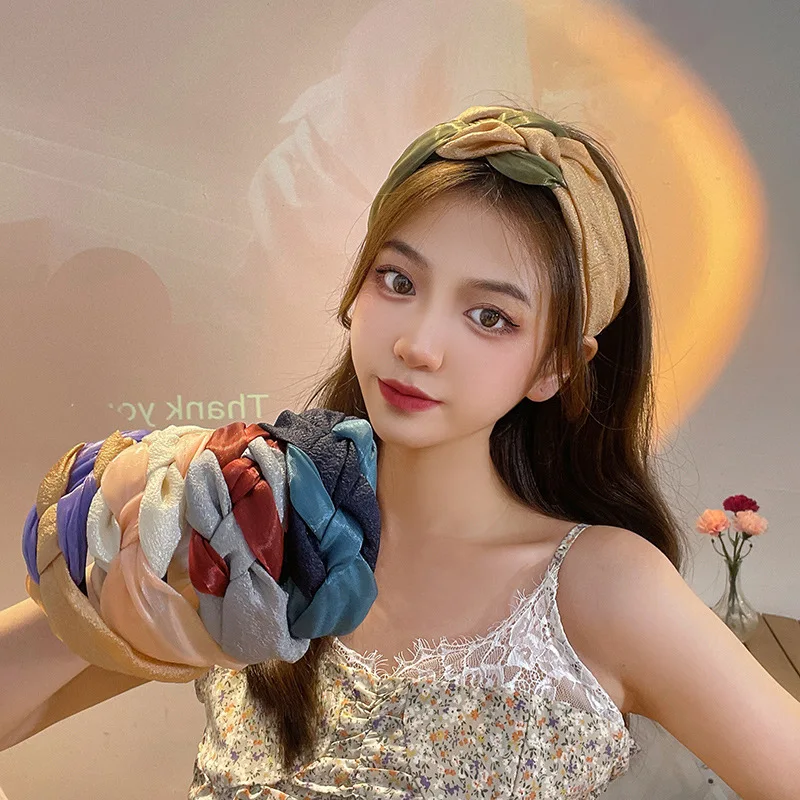 

2021 new French retro headband women's summer hair accessories wash your face and go out all-match fashion high-end headwear
