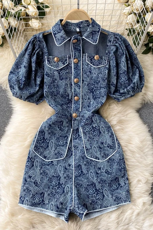 

2021 Spring/Summer Chic Design One-piece Lapel Short Scheming Hollow Clavicle High-Waist Wide-Leg Shorts