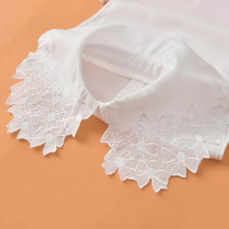 

Lovely College Women Shirt Floral Embroidery False Collar Removable Half Blouse Tops Detachable Lapel Shirt Flase Collars