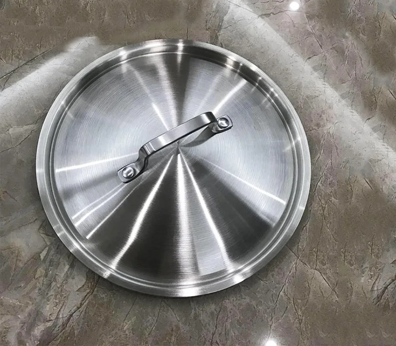 Толстая антипригарная сковорода из нержавеющей стали с пятислойным плоским дном