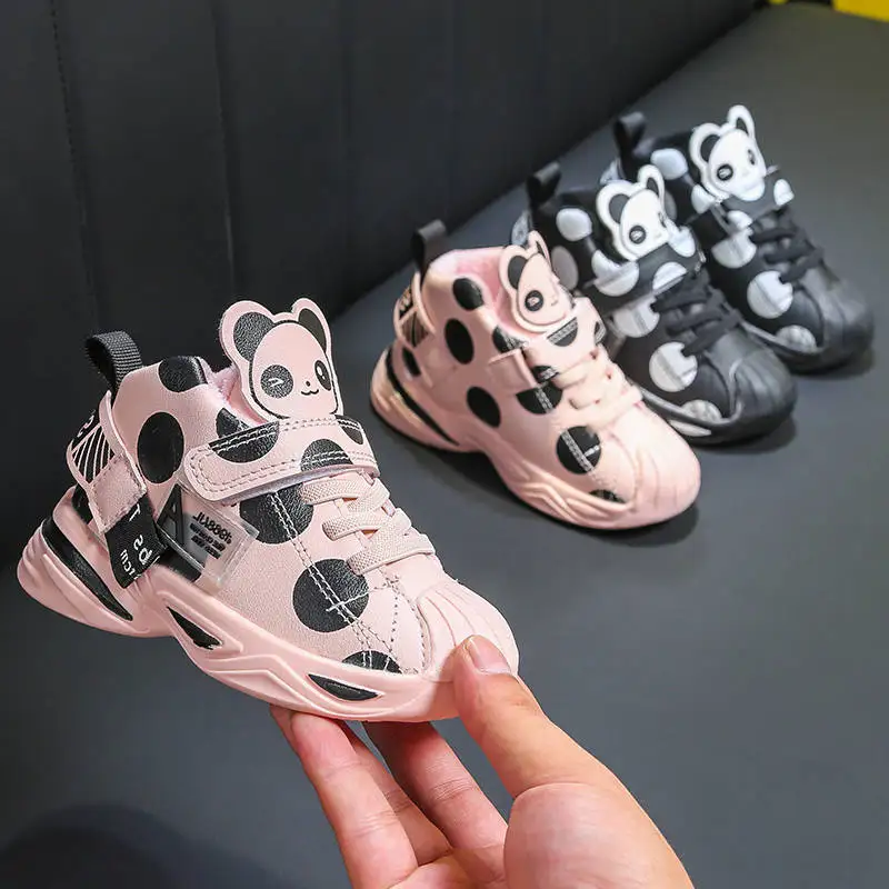 Обувь для девочек; коллекция года; модные зимние кроссовки для малыша; Детские Плюшевые кроссовки с пандой из искусственной кожи для бега; детская обувь; кроссовки для девочек