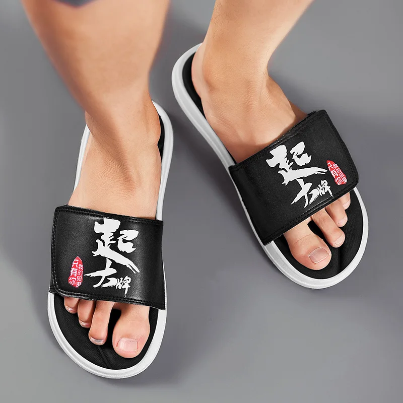 

New Luxury Men Casual Slippers Large Size Mens Slides Brand Fashion Home Slippers For Men Designer Travel Men Slippers