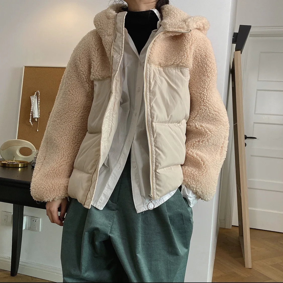 

TINT ERA Korean Fashion Winter 90 White Duck Down Lamb Wool Stitching Hooded Loose Profile Thickening Short Jacket Female Y2K