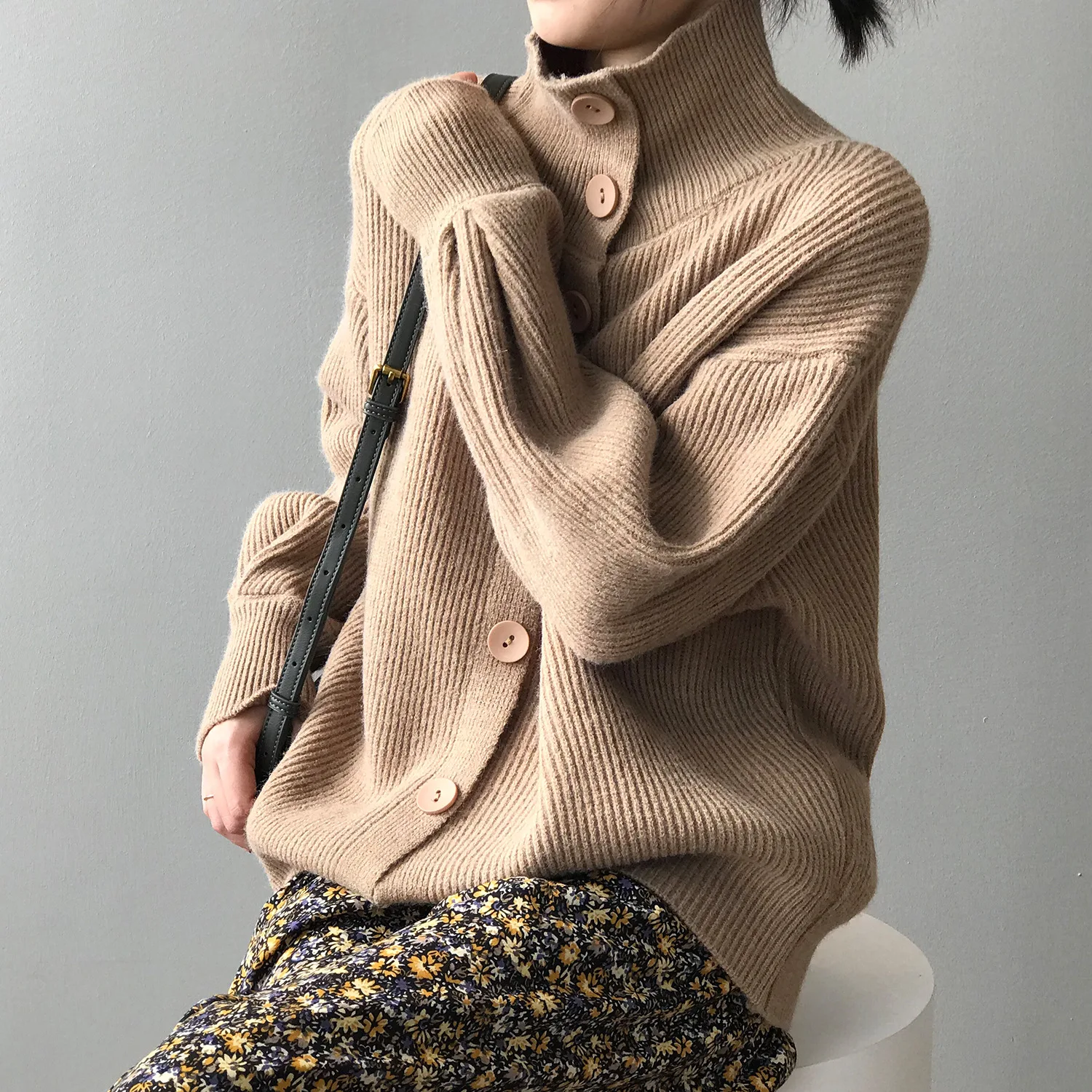 Кардиган женский однобортный из кашемира на осень/зиму |