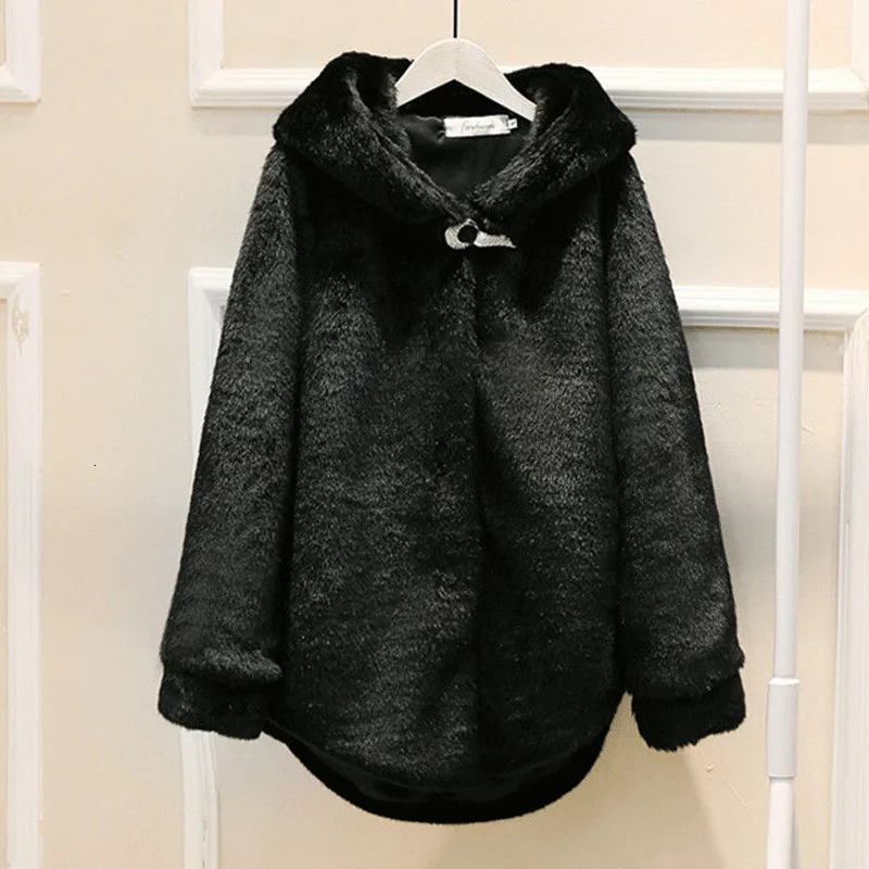 Женская норковая шуба длинная белая из искусственного меха размера плюс в