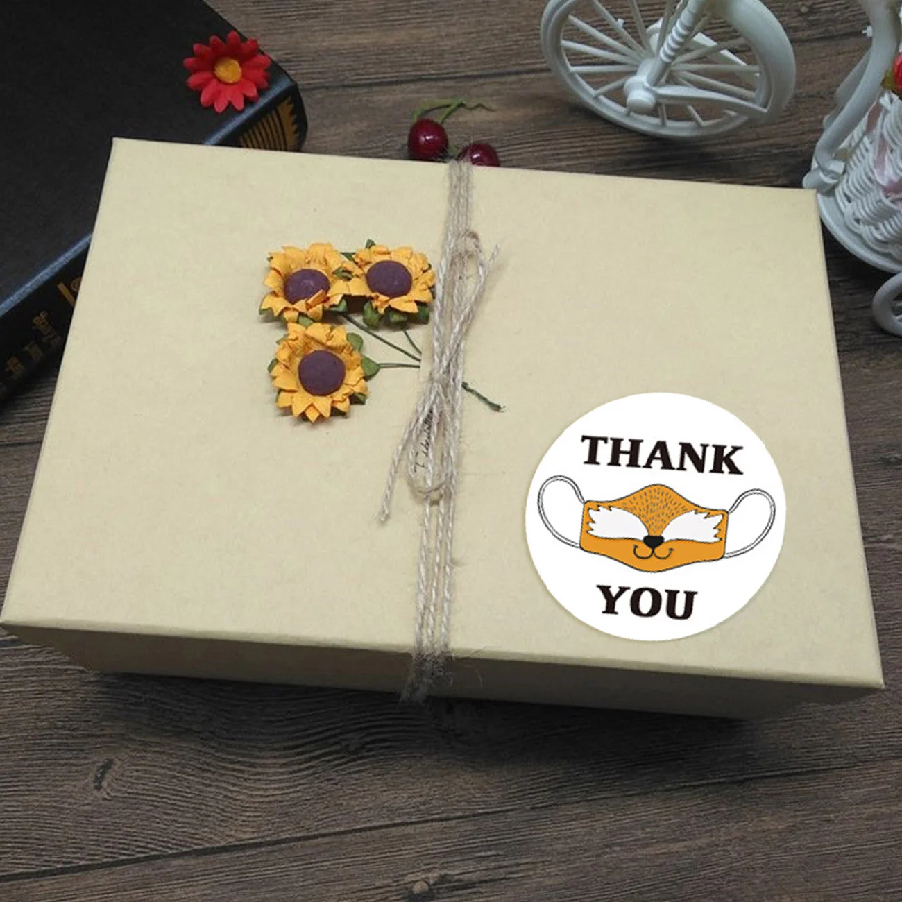 

500 Pcs Custom Stickers Personalised Favors Boxes Labels Coated Paper Sealing Sticker White Thank You Sticker Label