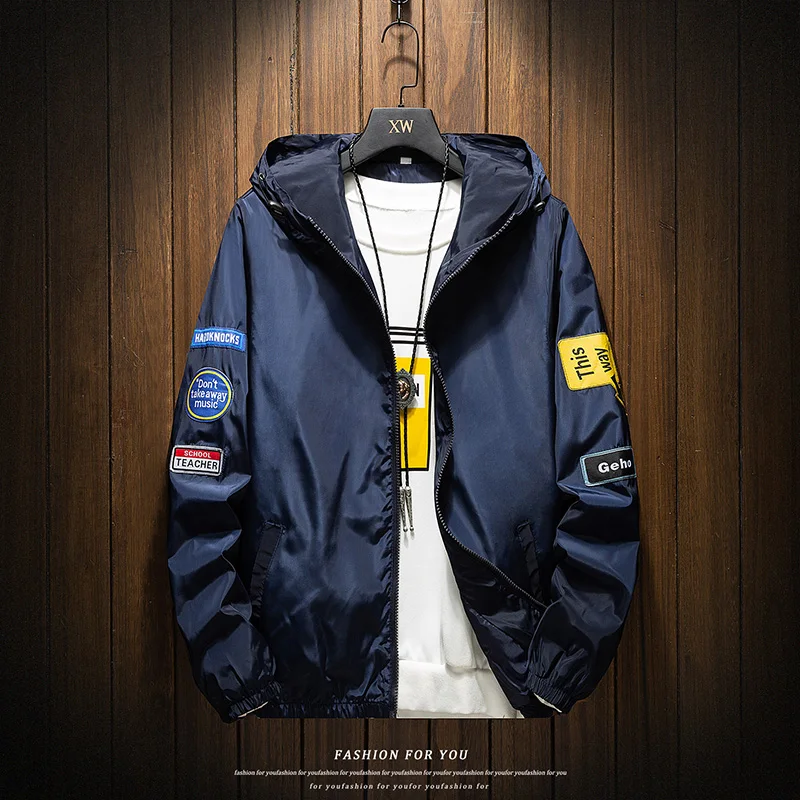 2021 Сезон весна осень Новая мода Slim Fit молодых для мужчин куртка с капюшоном тонкое