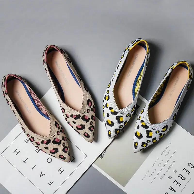 Новинка Женские лоферы без шнуровки с заостренным носком на мягкой подошве