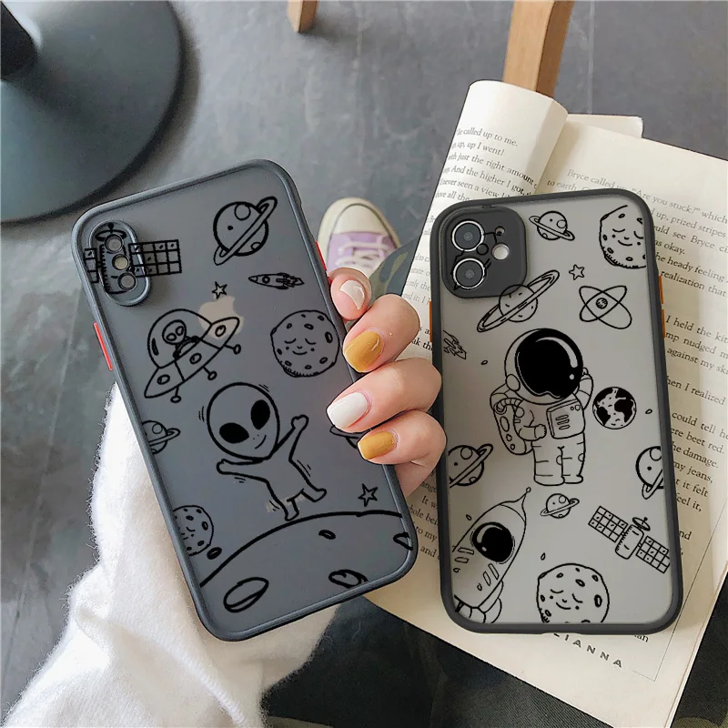 Astronaut Black Case for iPhone SE 2 Alien Case PC Hard Space Planet Cover for iPhone 6S 7 8 Plus 12 11 13 Pro XS Max XR X Coque