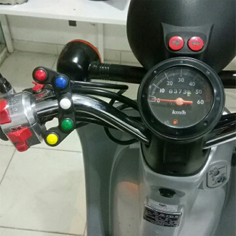 Переключатель сигнала на руль скутера 12 В |