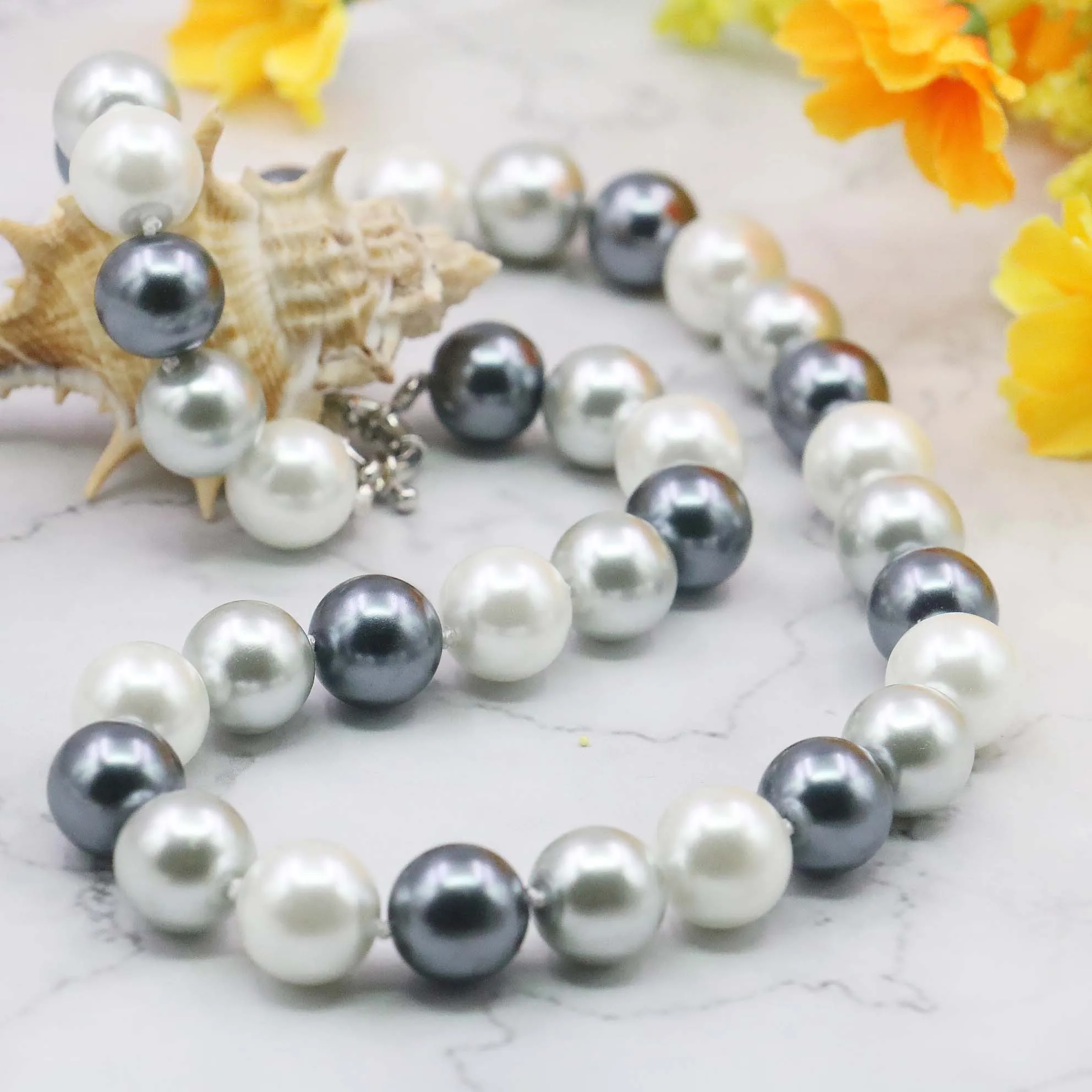 Новые модные очаровательные 12 мм элегантные белые черные серые жемчужные бусы в