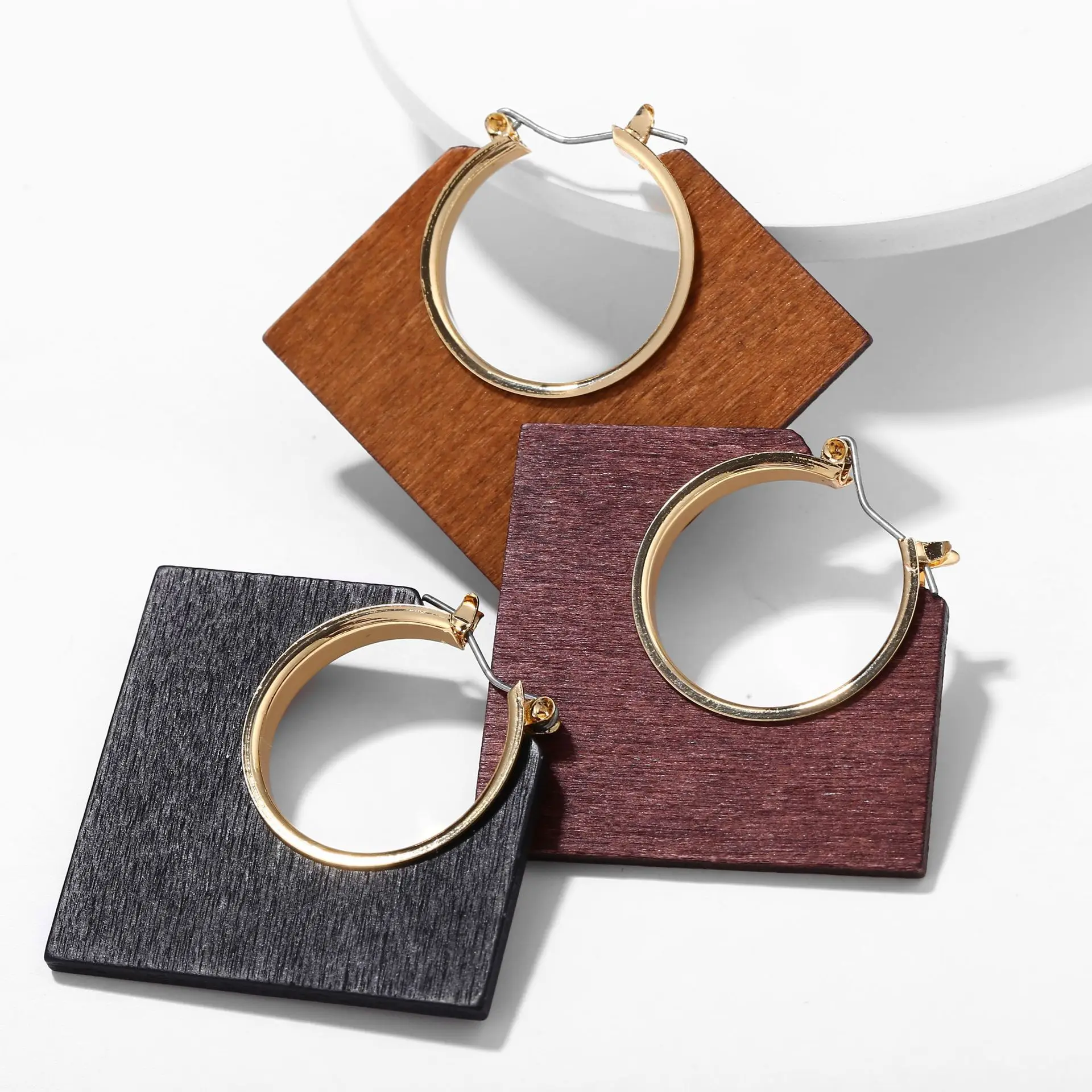 

HOCOLE Vintage Geometric Big Wooden Earrings For Women Ethnic Handmade Alloy Gold Wood Dangle Earring Fashion Boho Jewelry 2019