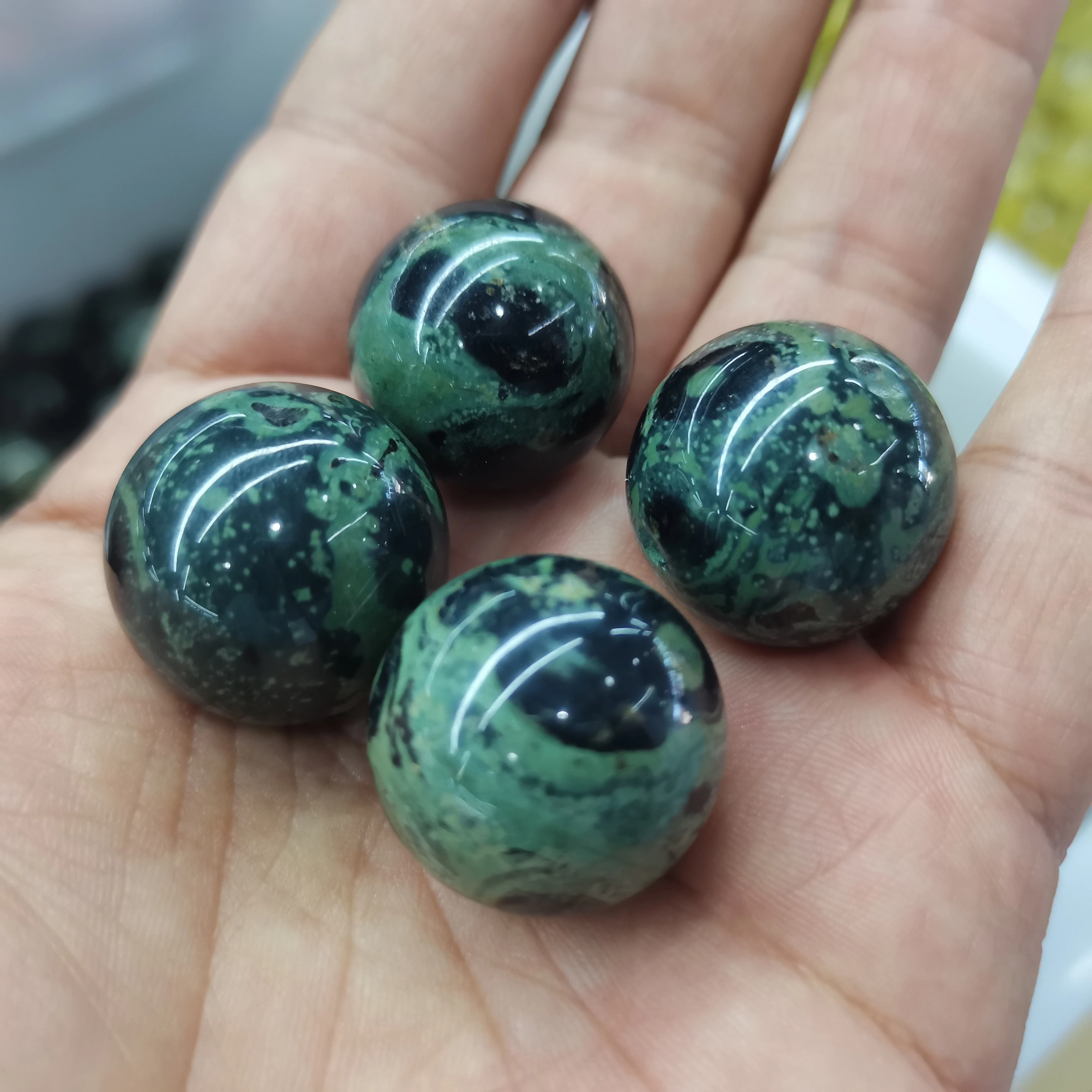

2-2.5cm Gemstone crystal sphere ball Madagascar Peacock Eye Green Kambaba Jasper Fossil Crystal Ball natural stones and minerals