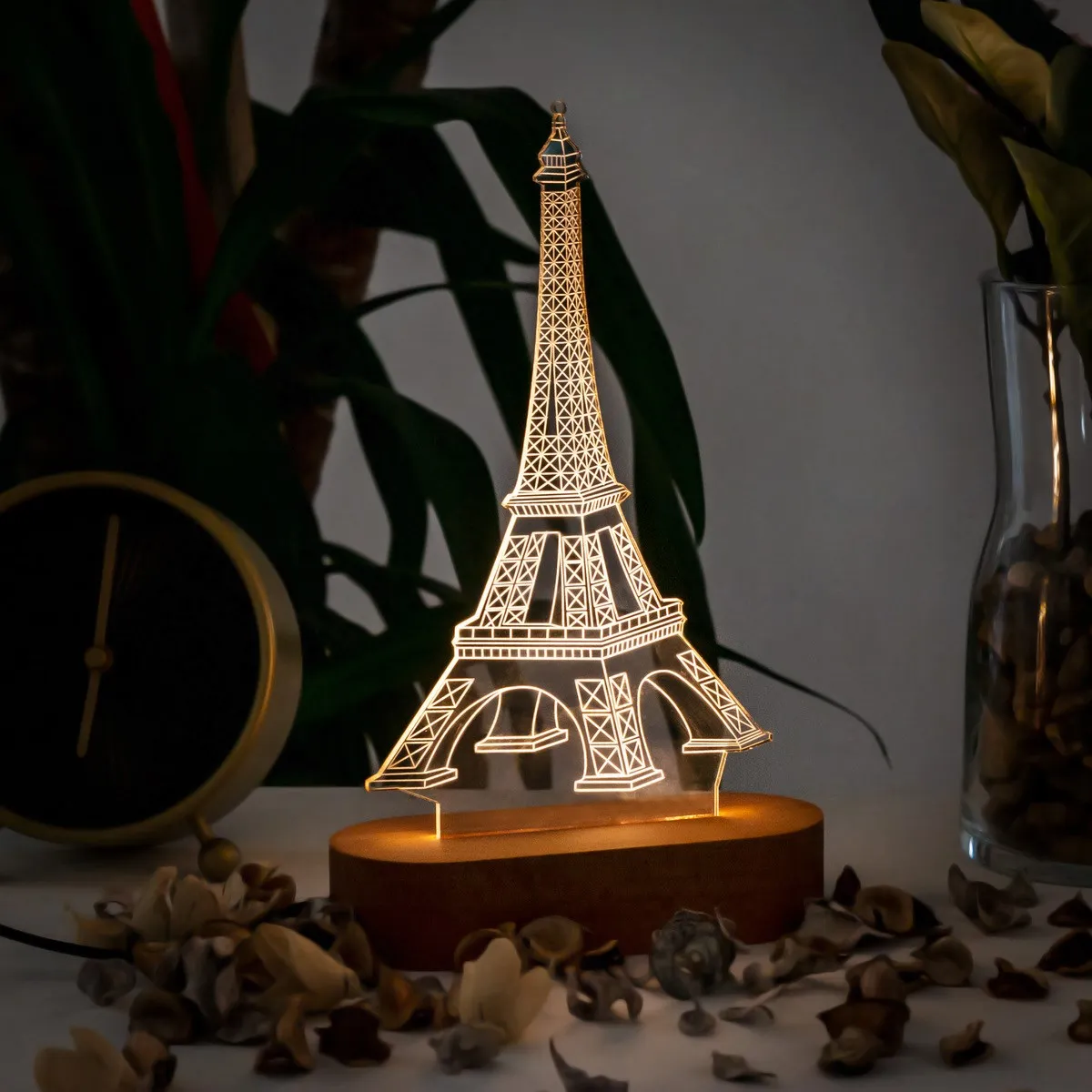 3D Romantic France Eiffel Tower LED Night Light Office Bedroom Table Lamp Kids Family Decoration Creative
