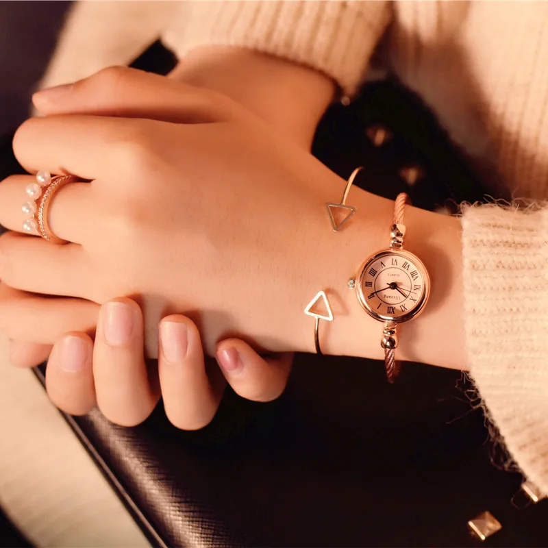 

Small Retro Bracelet Watches Elegant Ladies Quartz Watch 2019 Ulzzang Brand Women's Fashion Quartz Wristwatches Zegarek Damski