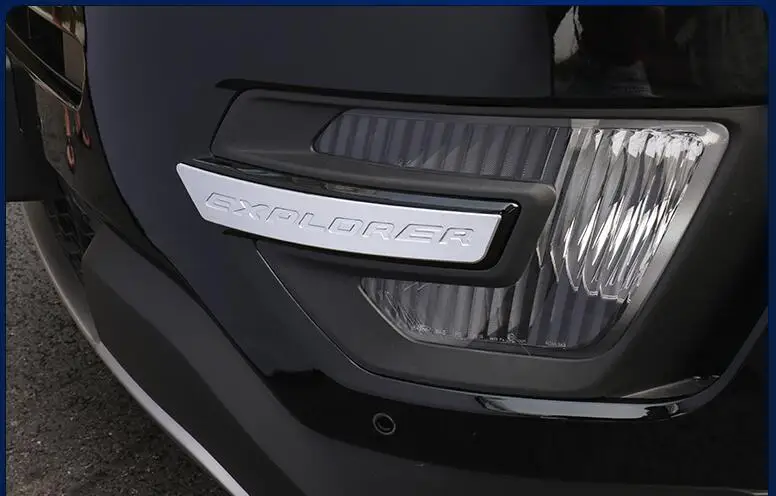 Противотуманный светильник с полосками накладка на передний противотуманный