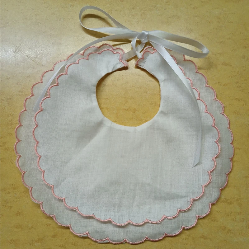 Комплект из 36 модных белых льняных нагрудников для младенцев с двойным зубчатым
