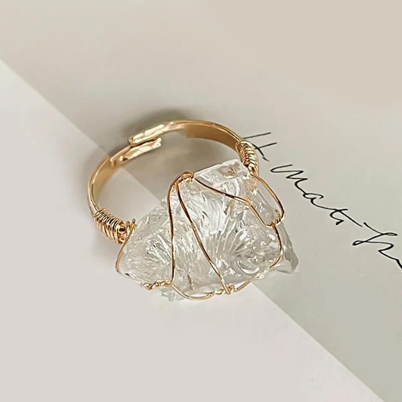 Женское кольцо из натурального камня с аметистом аквамарином и розовым