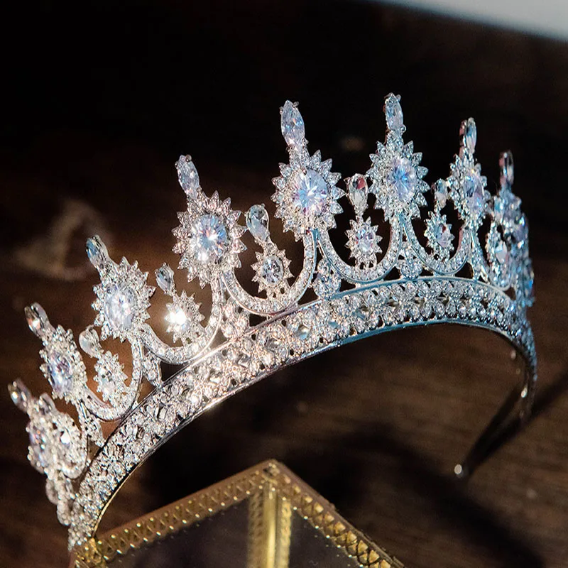

Роскошная модная Тиара для невесты, свадьбы, вечеринки, конкурса, украшения для волос, головной убор, великолепные циркониевые стразы, корон...