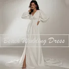 Платье свадебное атласное с V-образным вырезом, длинным рукавом и высоким разрезом