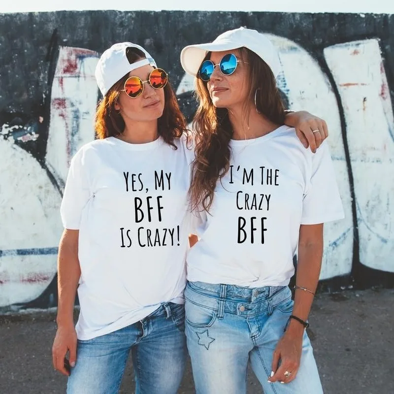 Женская футболка с надписью MY CRAZY BFF свободная коротким рукавом и круглым вырезом