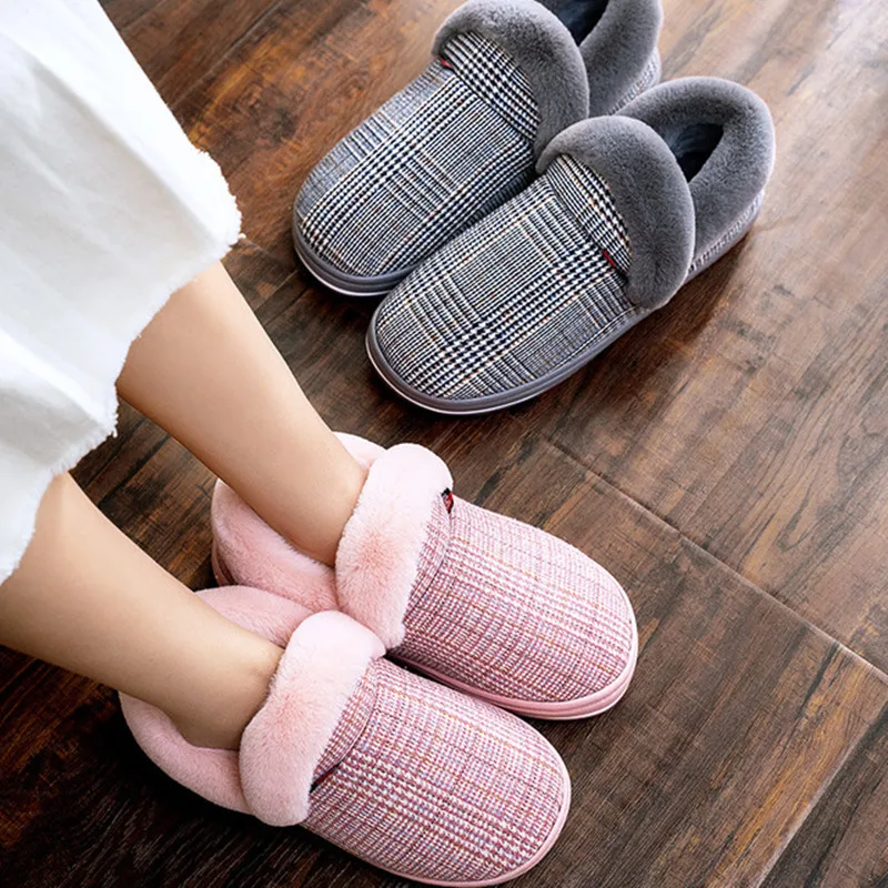 Женские сетчатые тапочки на толстой подошве теплые домашние тапки с каблуком