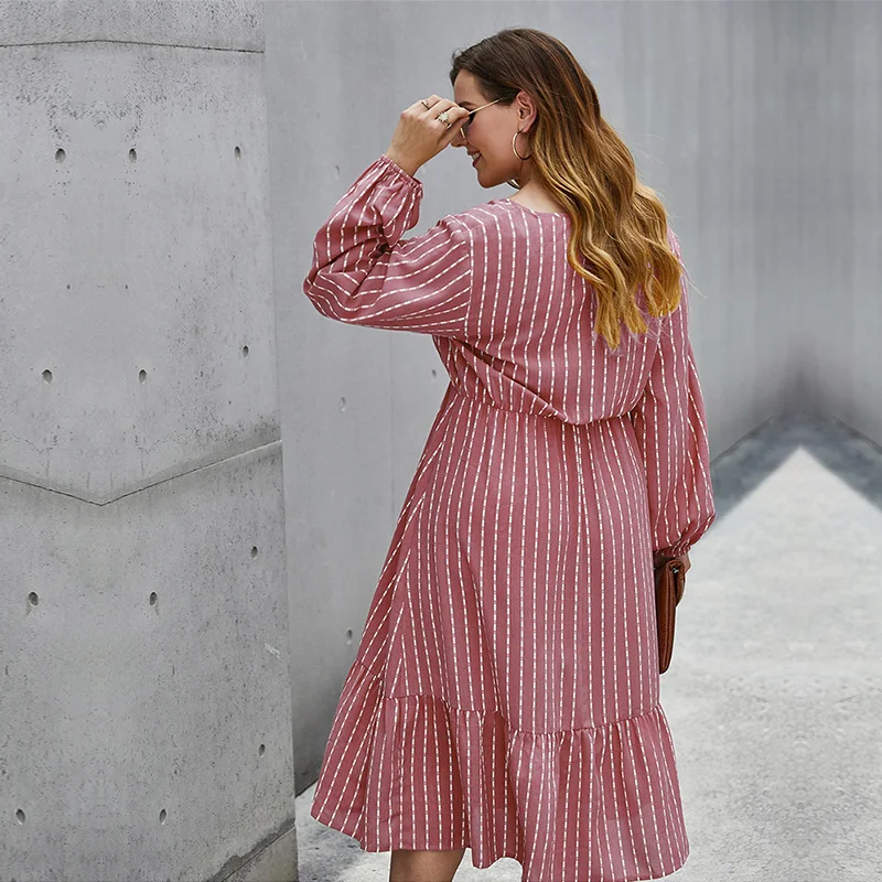 

Women's 2021 New Large Size V Neck Puff Sleeve Hight Waist Short Dress For Summer Ladies 4XL Fashion All Match Mini Dress