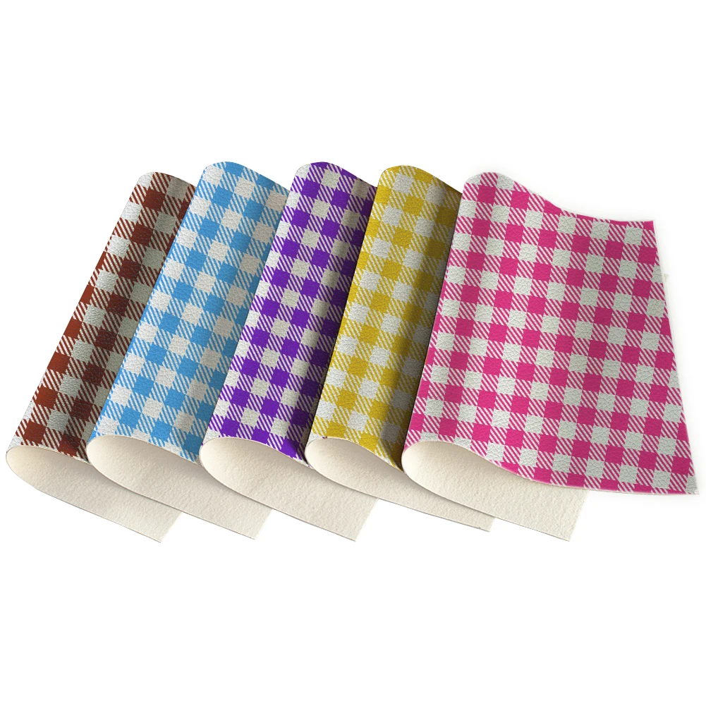 Водонепроницаемая ткань Litchi из синтетической кожи с розовым и белым принтом для изготовления сережек, бантов для волос, повязок на голову, заколки для волос 30 х136 см Водонепроницаемая ткань Litchi из синтетической кожи с розовым и белым принтом для изготовления сережек, бантов для волос, повязок на голову, заколки для волос 30 х136 см