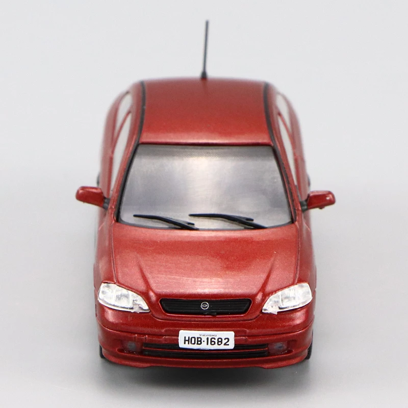 Модель литая автомобиля 1:43 CHEVROLET ASTRA 1999 коллекционные игрушки размер и вес |