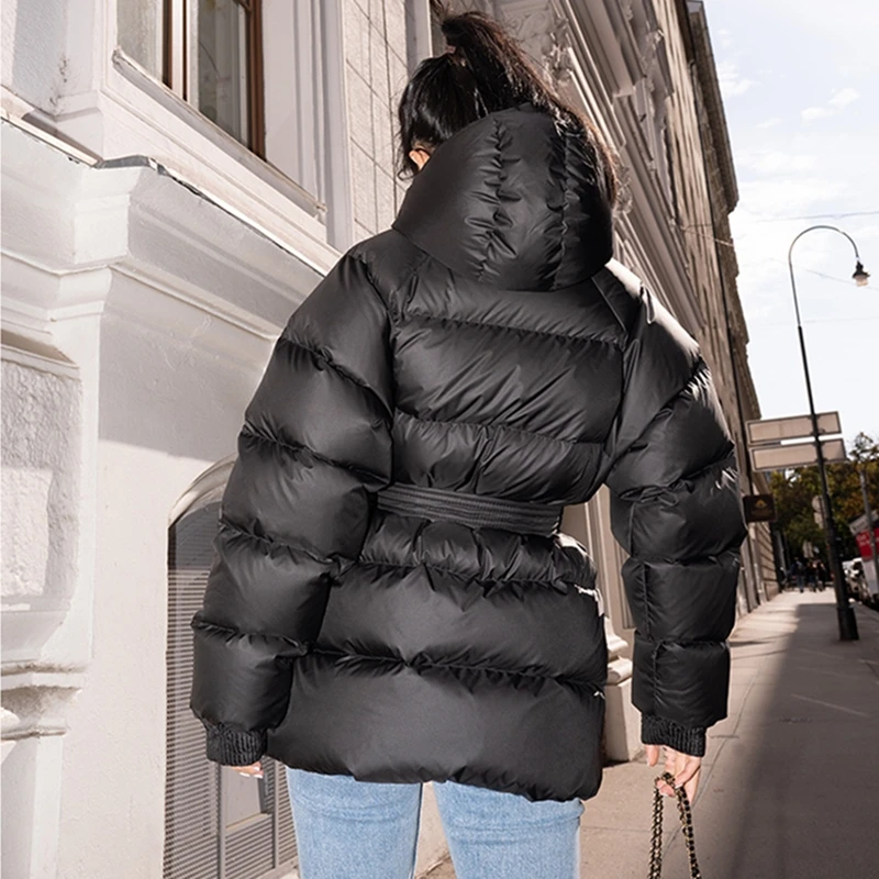 Новое зимнее пальто женское осеннее пуховое модные куртки с поясом на шнуровке