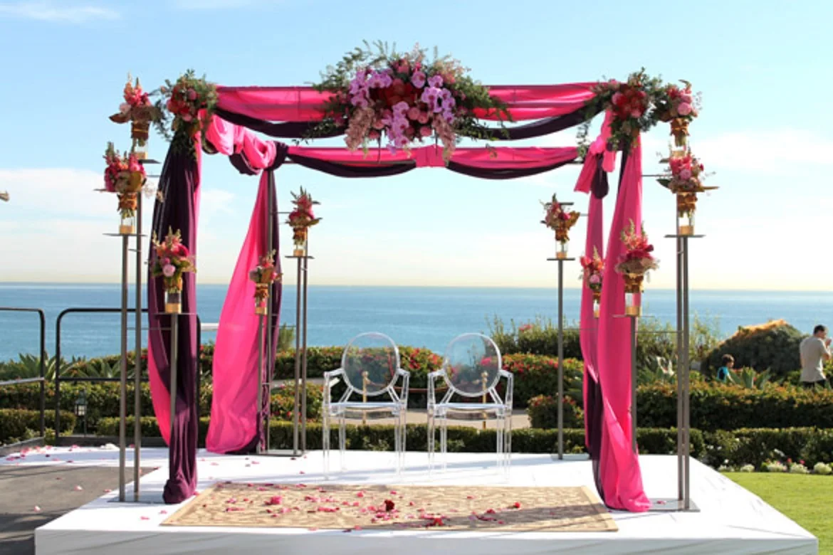 

SKYVIEW CANOPY/CHUPPAH FOR WEDDING ARCHS