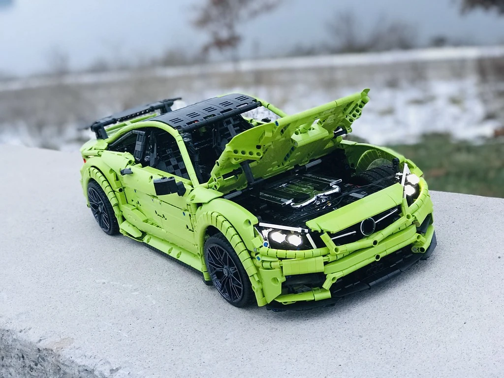 

3800+PCS Small particle technology building block moc-60193 remote control sports car c63amg assembled toy boy's birthday gift