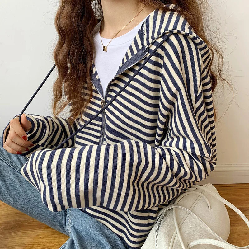 

Осенне-зимний короткий спортивный полосатый свитер, кардиган, куртка, женский корейский Свободный Модный повседневный бейсбольный костюм ...