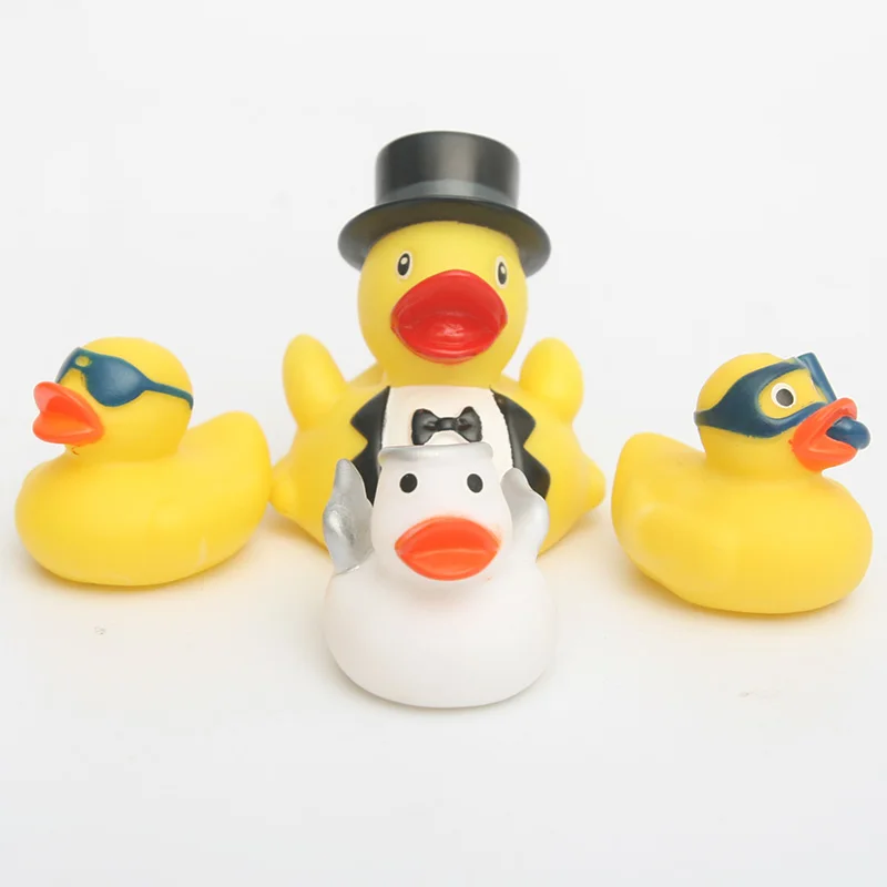 Комбинация рождественской утки плавающая сжимающая игрушка для купания в стиле