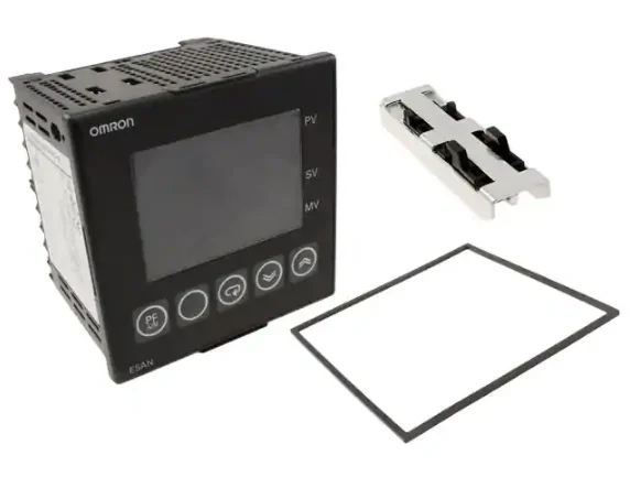 

E5AN-C3YMT-500-N The thermostat
