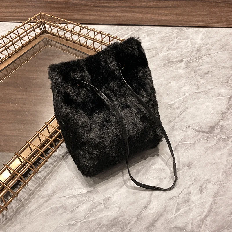 

brand Luxury Handbags Women Bags Designer Plush Furry Shoulder handbag Messenger female bag Crossbody Bags For Women