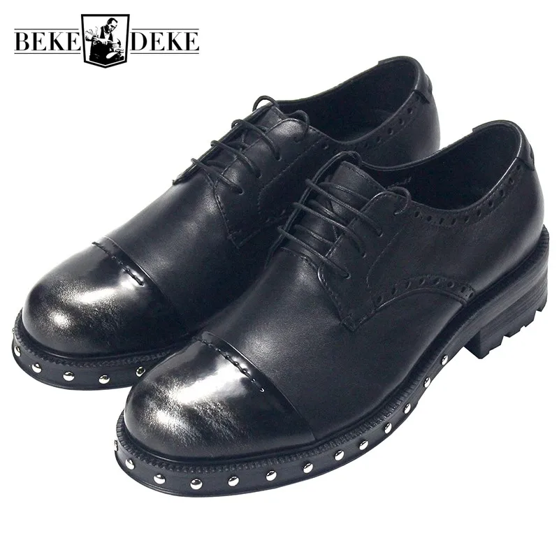 Дизайнерские черные ботинки из натуральной кожи со шнуровкой и заклепками обувь