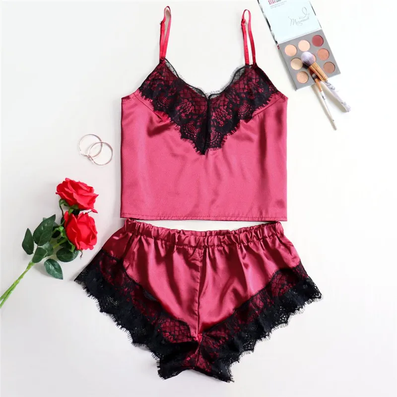 

Летняя женская пижама, Сексуальный Атласный пижамный комплект, Черная кружевная Пижама с v-образным вырезом, без рукавов, милый топ на брете...