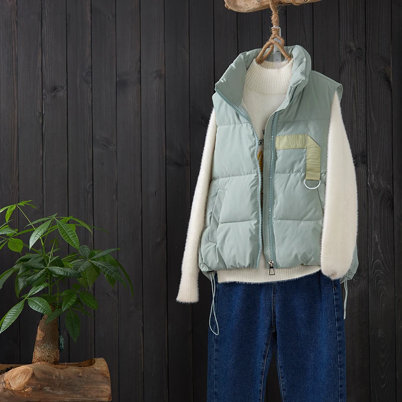 Женский жилет-стойка зимняя теплая плотная Повседневная ветровка однотонная