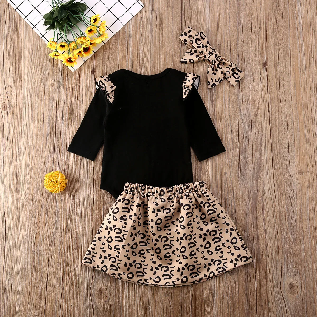 

Newborn Baby Girls 0-24M Clothes Set 3pcs Long Sleeve Romper Tops Leopard Print Skirt Headband Clothes Set 6-24Months